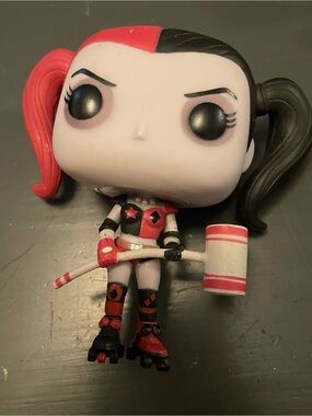 Harley Quinn Funko Pop! Vinyl Figure - Red & Black with mallet villian